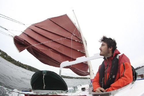 Looking up at the reefed sail - 25kn of wind